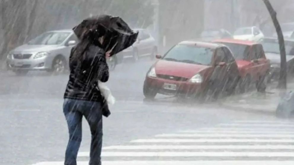 ¡Se viene la lluvia! A qué hora "se larga" en el AMBA