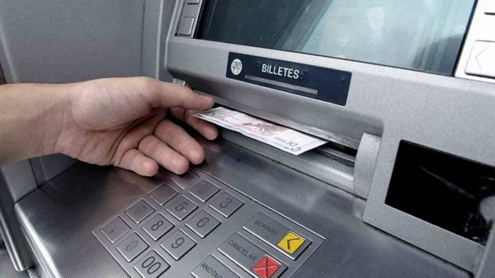 Cambios en los cajeros: por qué ahora será más difícil sacar plata (imagen ilustrativa).