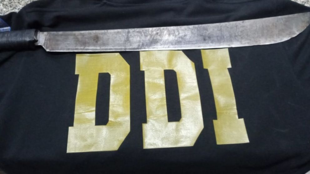 Este es el machete que fue secuestrado en poder de los malvivientes.