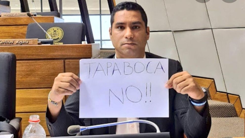 El diputado Jorge Brítez, contra el tapabocas y las vacunas contra el Covid.