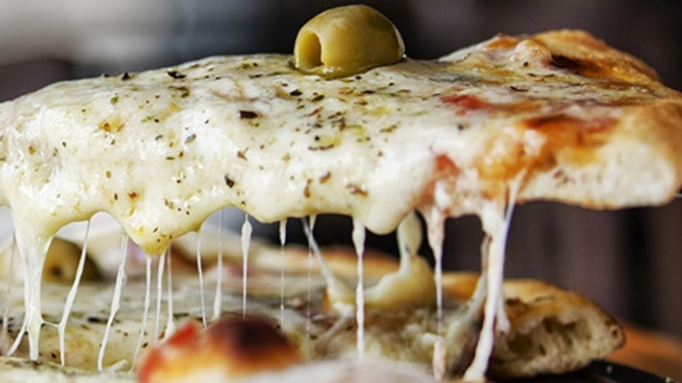 "La Noche de la Pizza y la Empanada" se celebrará este martes en todo el país.