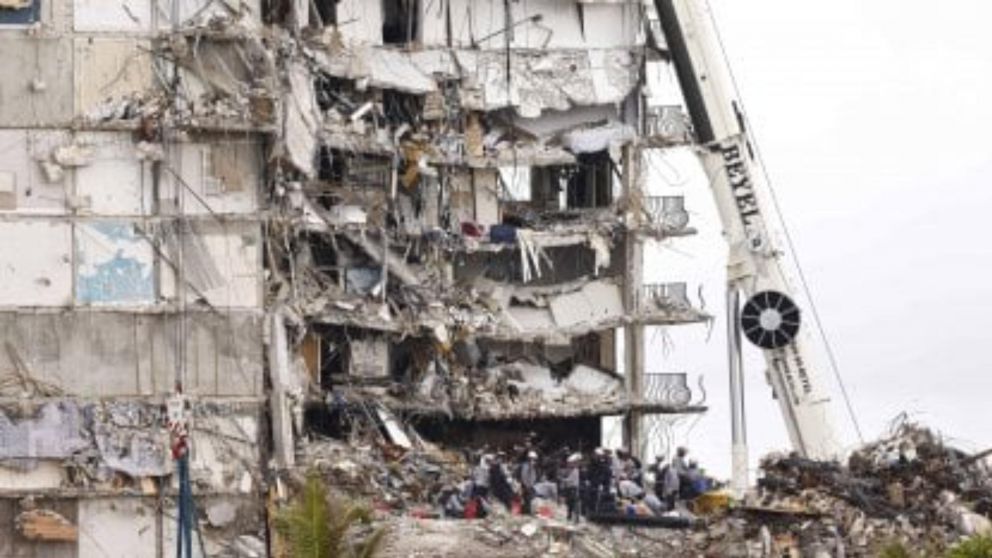 Las autoridades apuran la demolición de los restos de la estructura que sigue en pie.