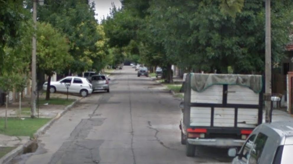 El hecho se produjo en esta cuadra, en el oeste del conurbano bonaerense.