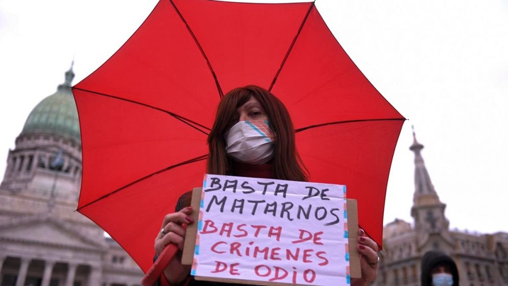 Entre las peticiones que realizaron a través de una suerte de carta abierta se destacaron la reparación pecuniaria simbólica e histórica para la comunidad travesti trans y la implementación de la ESI. (Télam)