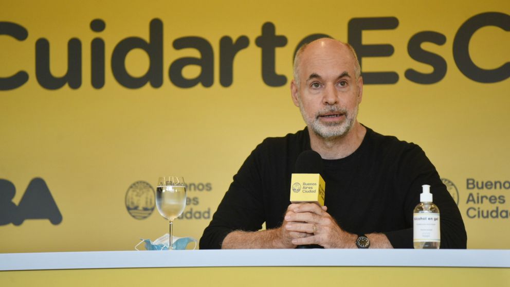 Por no acatar el DNU presidencial, Rodríguez Larreta acumula al menos diez denuncias en su contra.