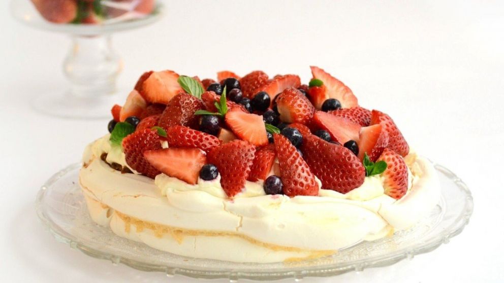 La receta de la Pavlova con la que Gastón quiere conquistar al jurado de MasterChef en la final (imagen ilustrativa).