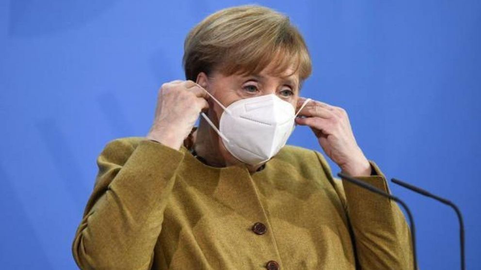 La canciller alemana combinó dosis de vacunas conceptualmente diferentes.