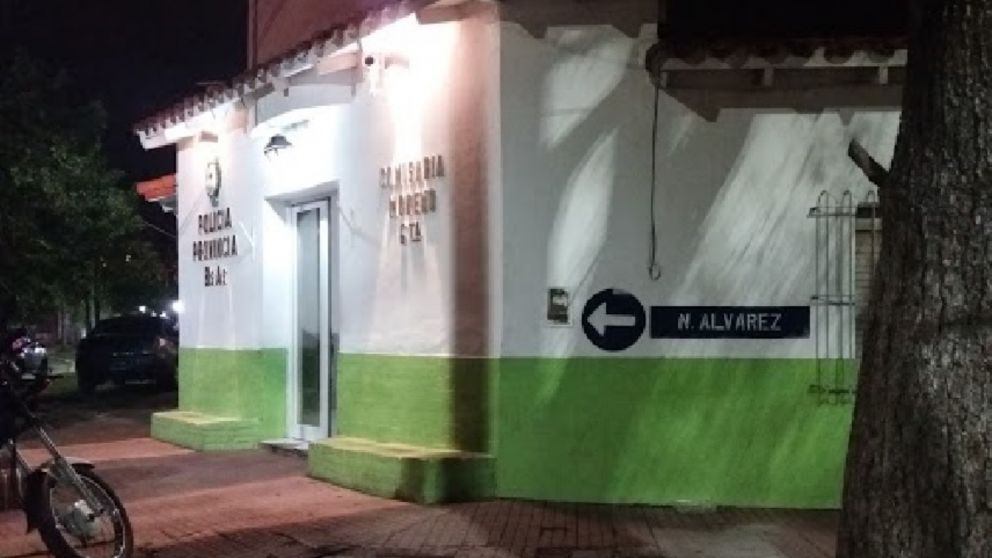 Integrantes de la comisaría de Francisco Alvarez investigan el episodio.
