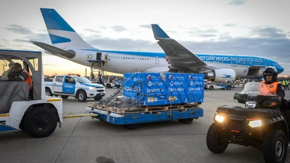 El Gobierno de Javier Milei autorizó a una nueva empresa a prestar servicios de rampa en aeropuertos (Archivo).