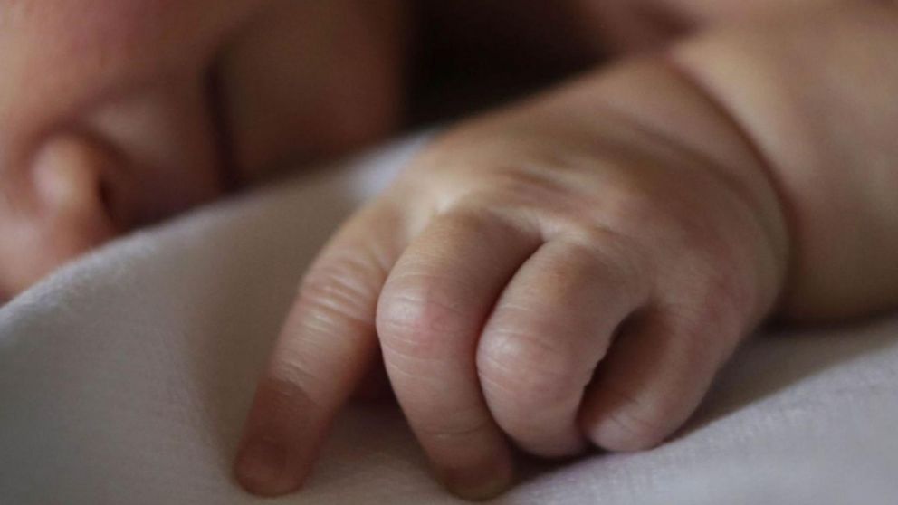 La madre recibirá asistencia legal gratuita hasta que se dicte una sentencia.