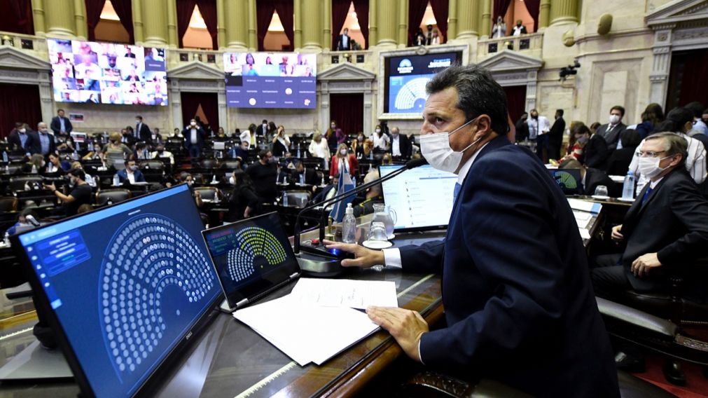 El presidente de la C�mara de Diputados, Sergio Massa, present� el proyecto que determina cambios en el monotributo.