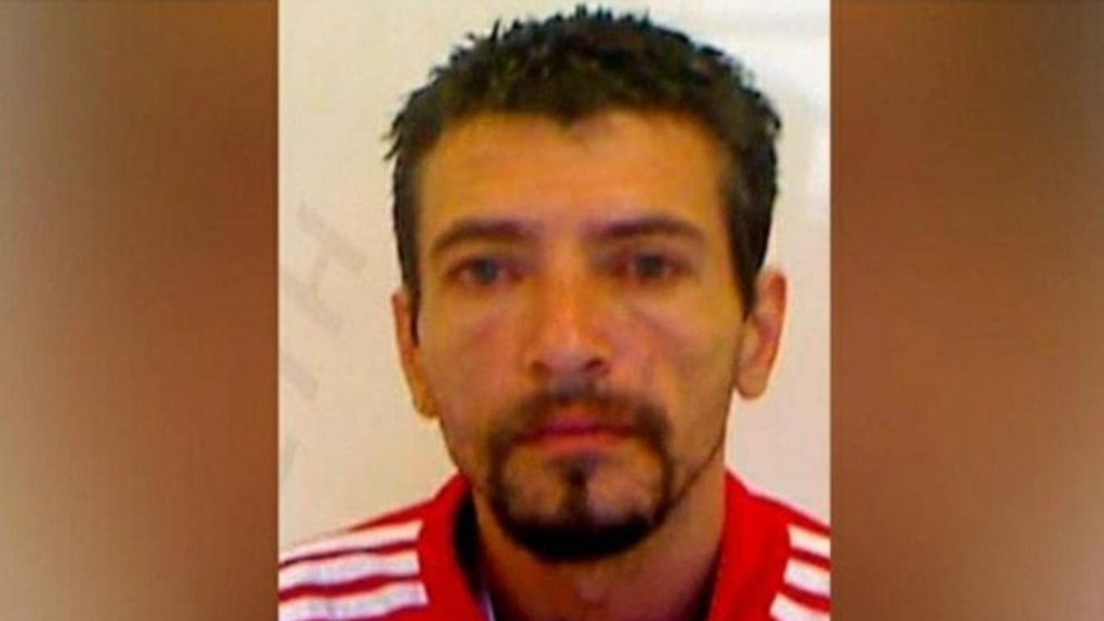"Leo" Doval es intensamente buscado desde el lunes, cuando fue identificado como el presunto femicida de Gloria Zimmerman.
