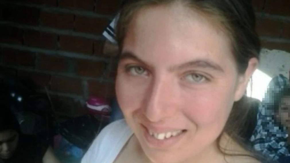 Gloria apareci� salvajemente asesinada en un edificio abandonado.