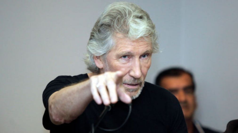 El m�sico brit�nico acus� a las redes sociales de Zuckerberg de censurar al p�blico.
