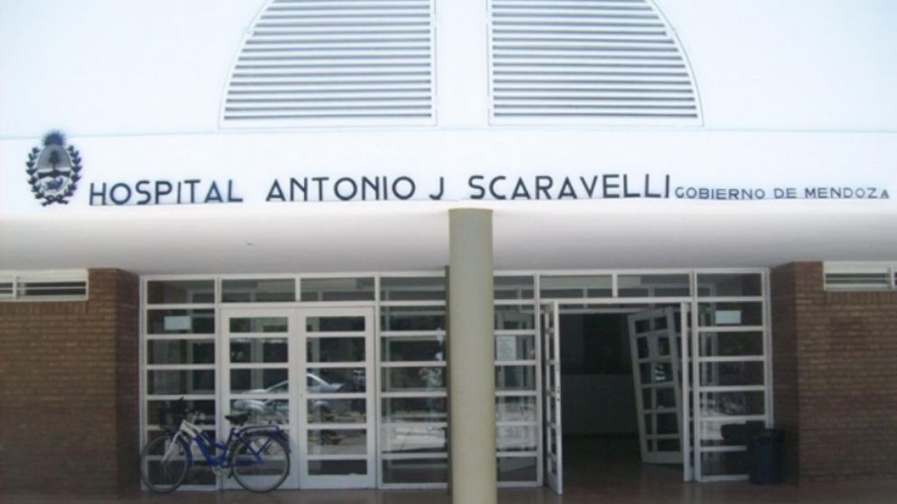 La mujer fue trasladada de urgencia al hospital de Tunuyán.