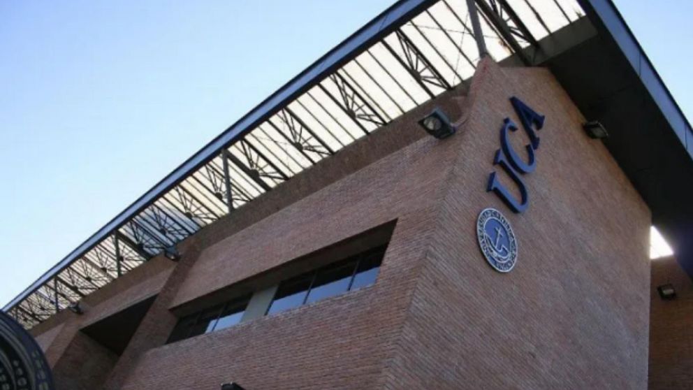 El informe presentado por UCA y Cáritas alertó sobre la situación de pobreza, en especial de los chicos