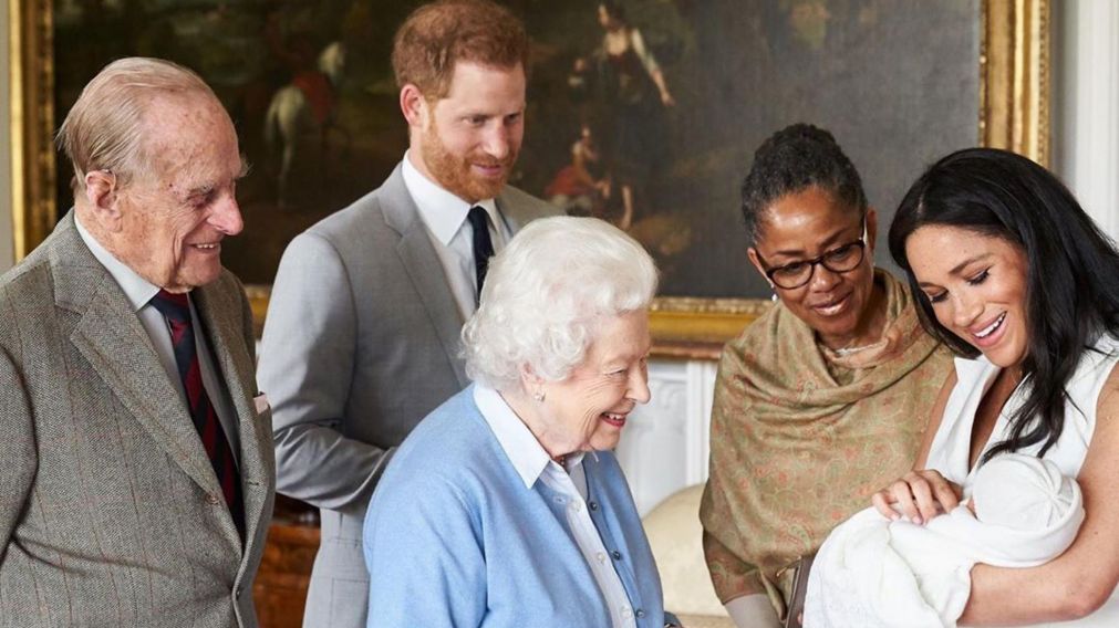 Hace dos a�os, Megan y Harry visitaban el Palacio para presentar a Archie a la Reina, esta vez la monarca conoci� a Lilibet Diana a trav�s de videollamada.