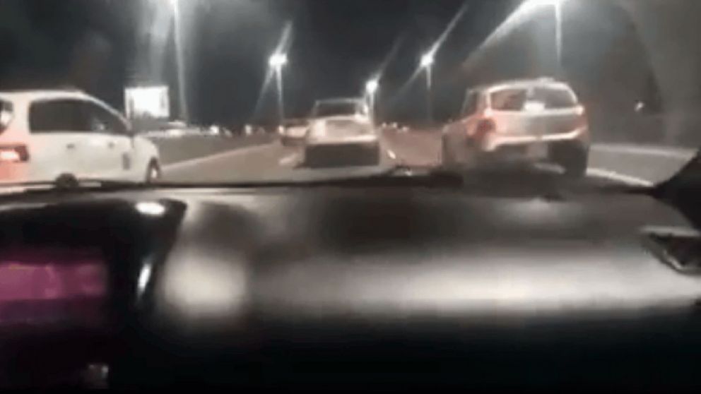 La filmación de la picada en la General Paz se hizo viral en las redes sociales. (Captura de video)