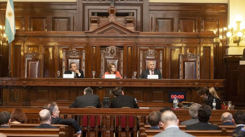 La Corte Suprema, otra vez en la mira por una decisión compleja.