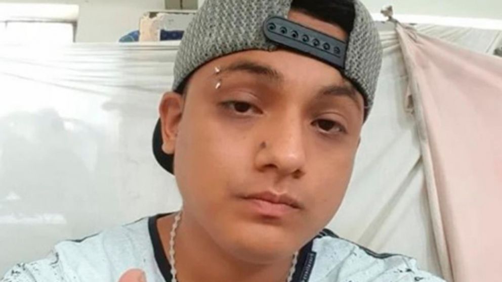 Francisco Junior Mayhua Fitzmaurice (26) fue baleado por el adolescente en el barrio porteño de Balvanera.