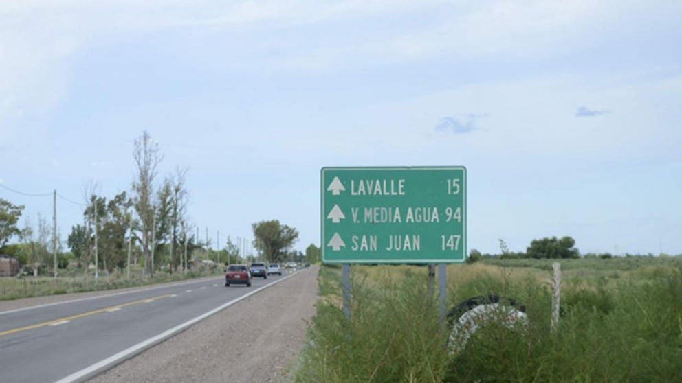 El accidente se produjo sobre la Ruta Nacional 40, en el kilómetro 3.353, en la localidad de Lavalle.