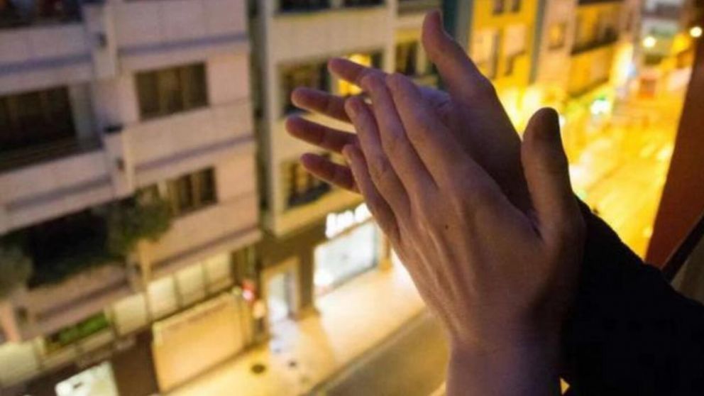 La iniciativa, que tendrá lugar a las 19, fue convocada en las redes sociales.