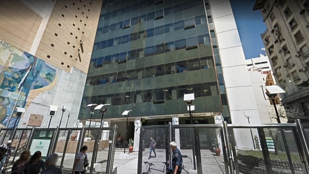Enacom fijó el esquema de aumentos para el servicio de telefónicas, cable e internet (Télam).