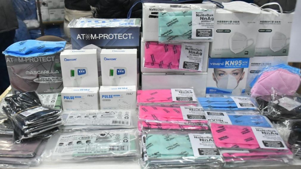 Fueron secuestrados m�s de 50.000 barbijos ap�crifos con el logo del CONICET.