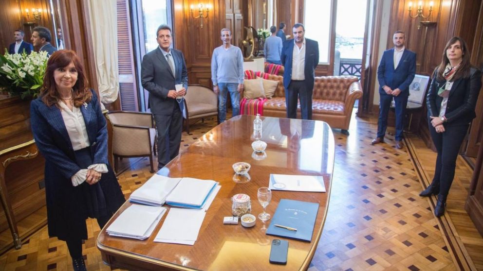 Cristina Kirchner y Sergio Massa encabezaron la reunión.