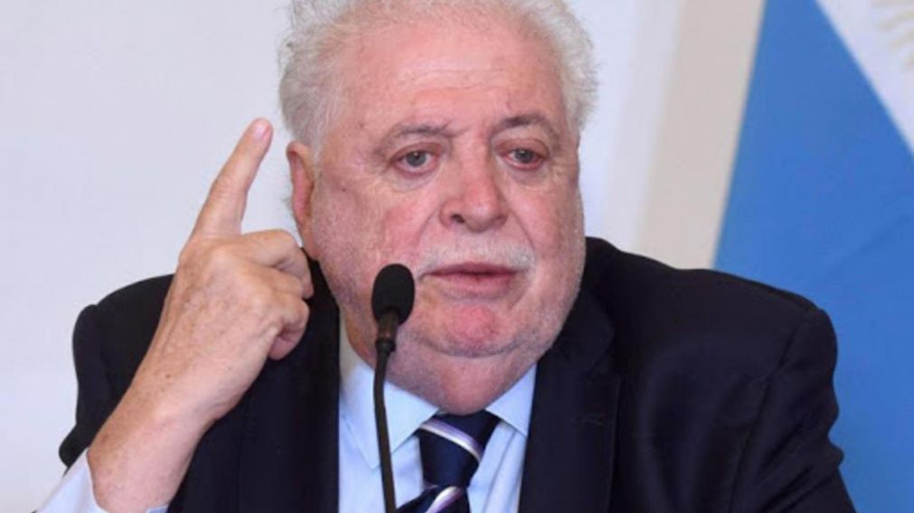 Ginés González García también le respondió al director de Fondo Covax (Archivo).