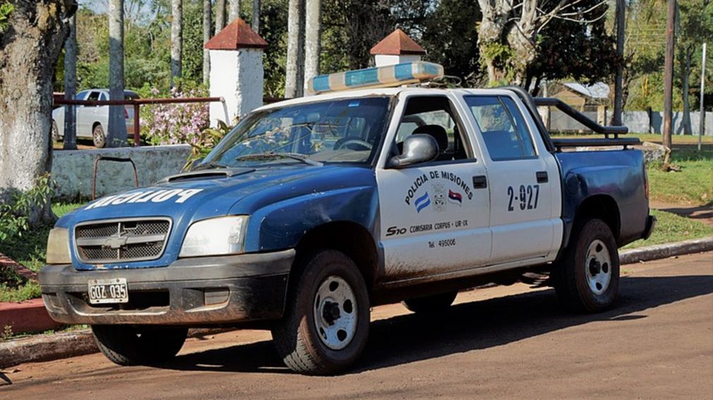 La policía detuvo a la ex mujer de uno de los hijos del matrimonio