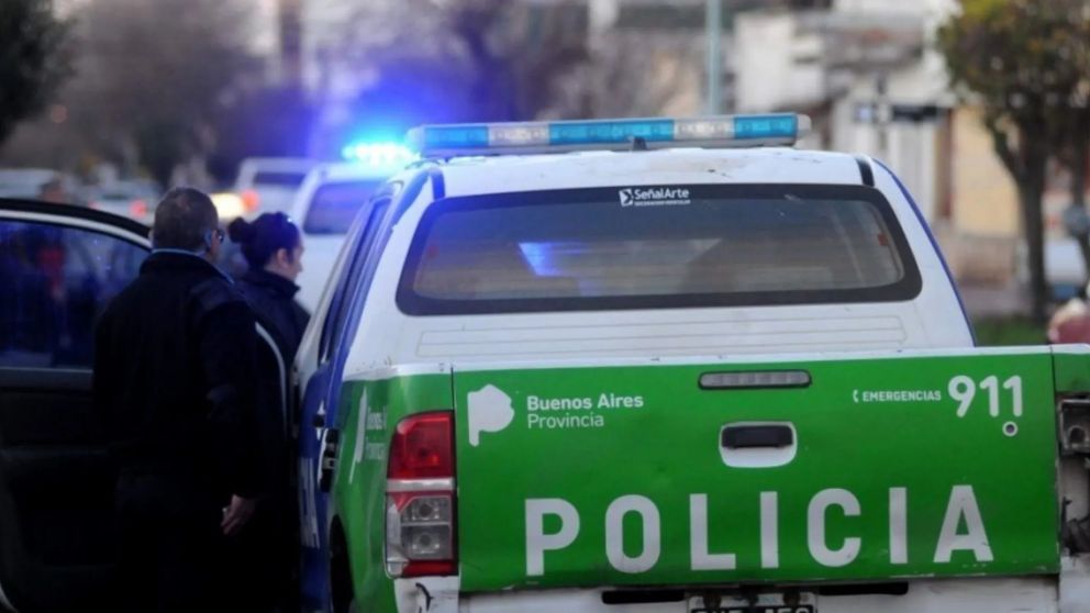 Un adolescente de 16 años fue detenido bajo la acusación de haber asesinado al novio de su madre (Archivo).