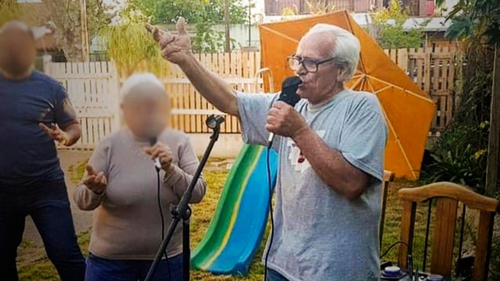 José Gatto, de 74 años, en una de las fotos con las que su hija lo recordó (Facebook).