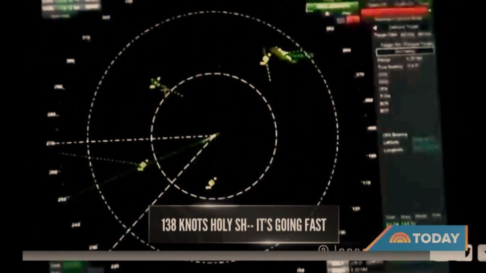 Un cineasta de Estados Unidos afirmó haber reconocido OVNIS a través de un radar rondando cerca de un buque de la Armada.