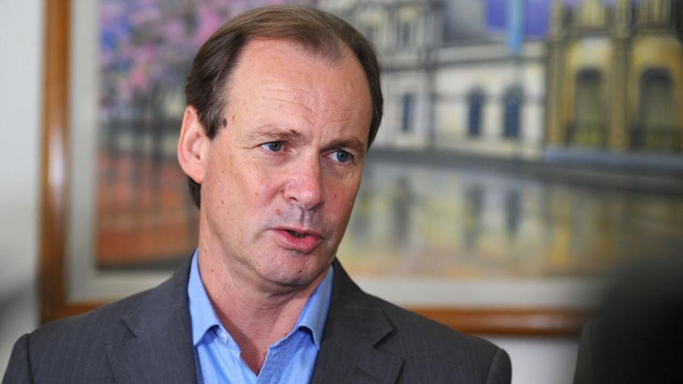 Gustavo Bordet se recupera favorablemente del coronavirus.