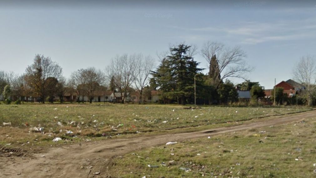 El cadáver del ex recluso fue encontrado en una canchita de fútbol, en el oeste del Gran Buenos Aires.