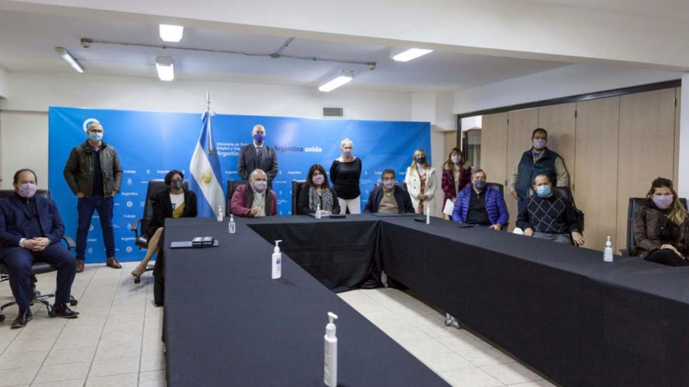 Será en seis tramos y corresponde a paritarias 2021-2022. (Télam)