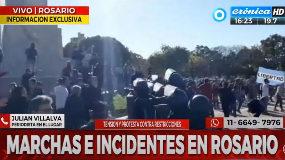 Incidentes en Rosario en marcha contra la cuarentena. (Captura video)