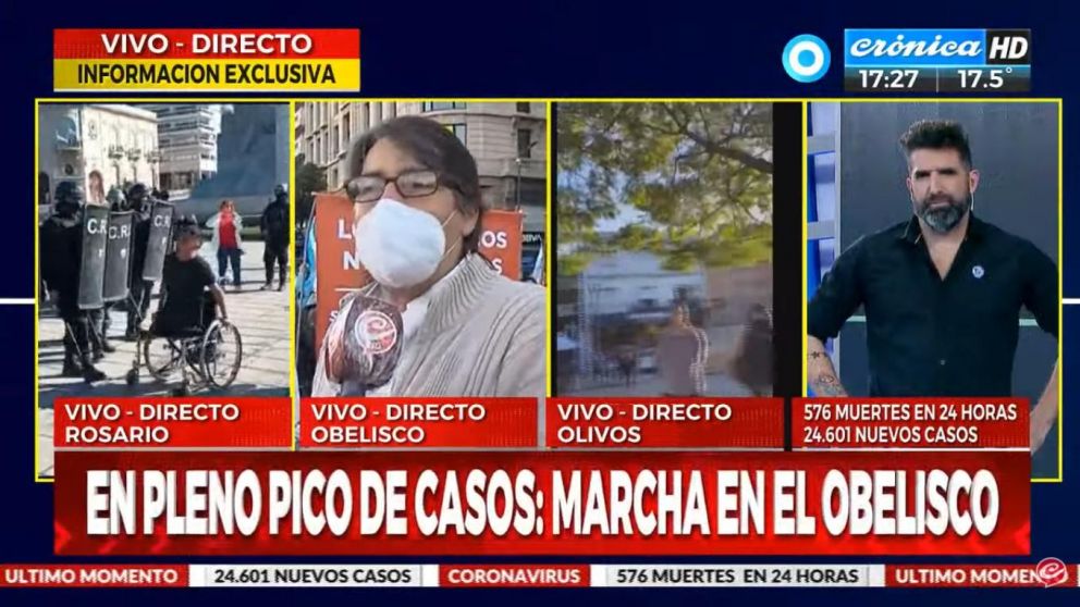 Los manifestantes se congregaron pasadas las 16 en el Obelisco porteño.