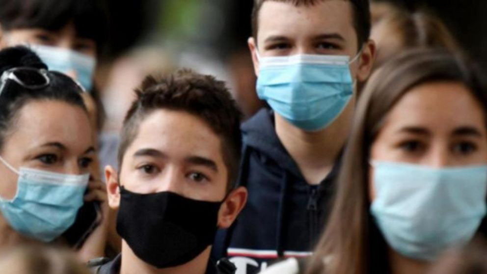 Ante la desinformación, el medio Detector de Mentiras tuvo que desmentir los comentarios sobre los supuestos peligros de la vacuna Pfizer contra el coronavirus. (Gentileza: El Detector de Mentiras)