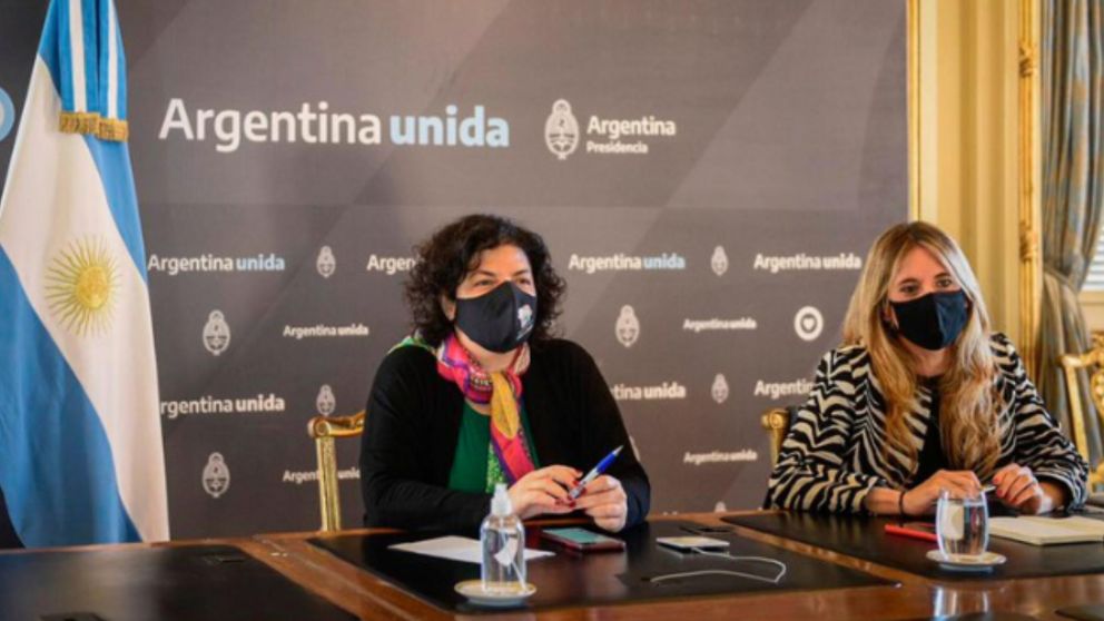 La ministra de Salud, Carla Vizzoti, viaj� junto con la asesora presidencial�Cecilia Nicolini a M�xico y luego ir�n Cuba por vacunas (Telam)�