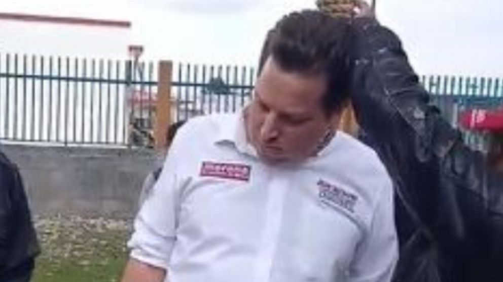El político mexicano Juan Salvador Camacho Velasco fue sometido a un simulacro de ahorcamiento (captura)