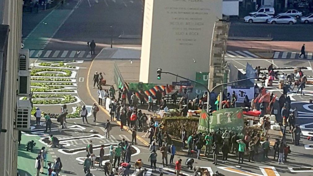 La movilización finalizará con la realización de una olla popular y un "verdurazo"en pleno Obelisco porteño (Twitter).