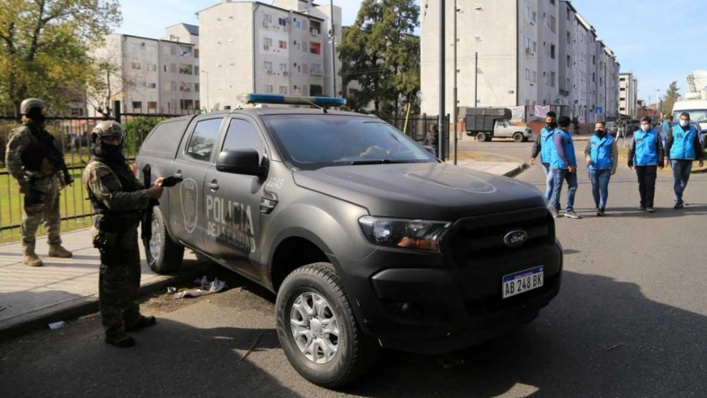 Unos 44 allanamientos se realizaron en el barrio Padre Mugica, de Villa Lugano.