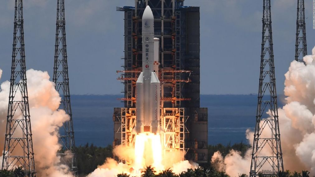 No incluir� tripulaci�n y tiene como meta transportar�alimentos y material con el objetivo de preparar la llegada de tres astronautas.