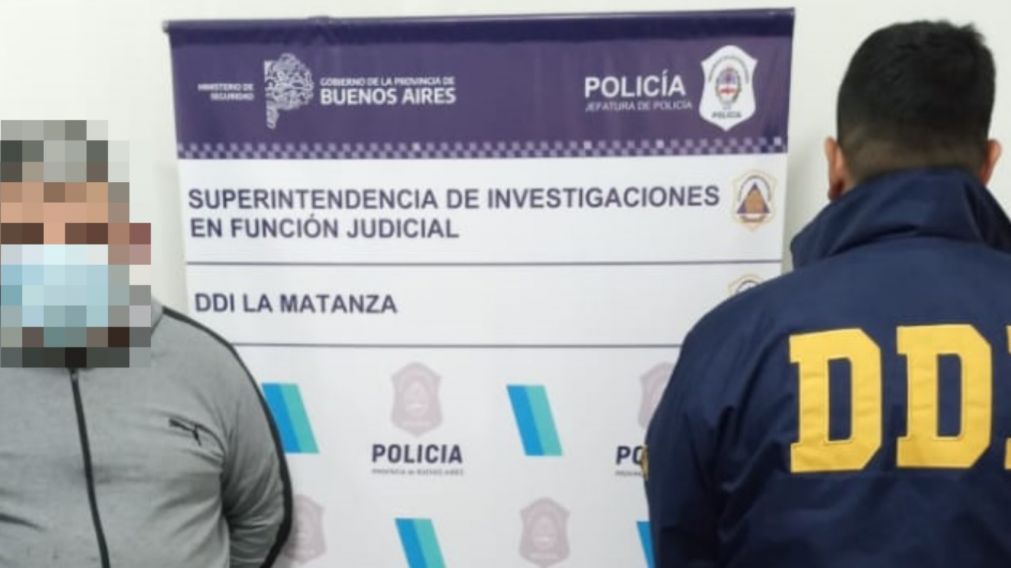 Este es el individuo, de 50 años. que era buscado por la muerte de las víctimas.