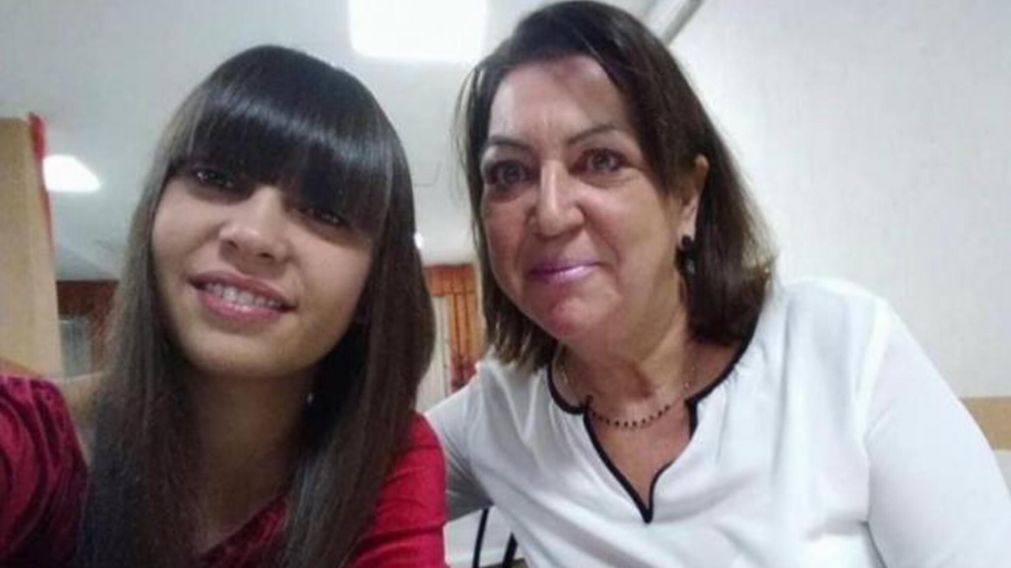 Malika, la chica echada de su casa en Italia por ser lesbiana, y su mamá, en tiempos en los que todo era felicidad (Facebook).