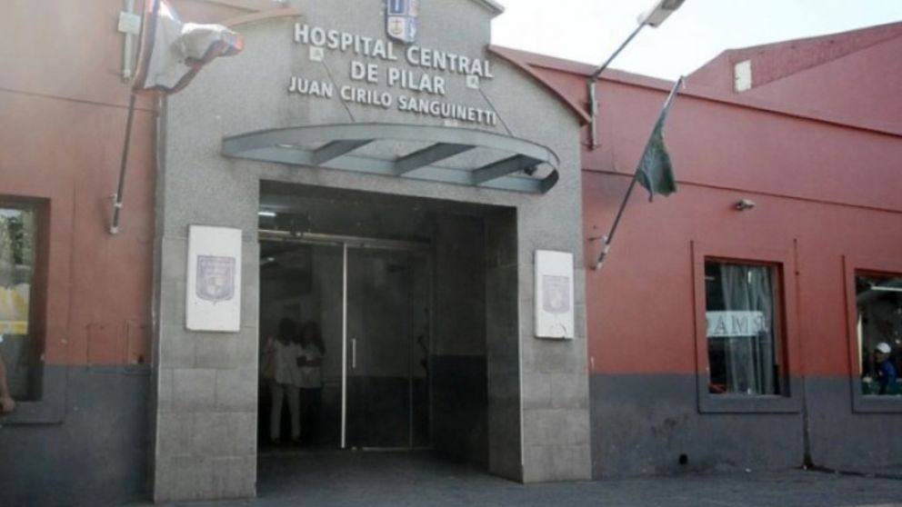 El delincuente baleado fue operado por los médicos en el Hospital Central Juan Sanguinetti, en Pilar.