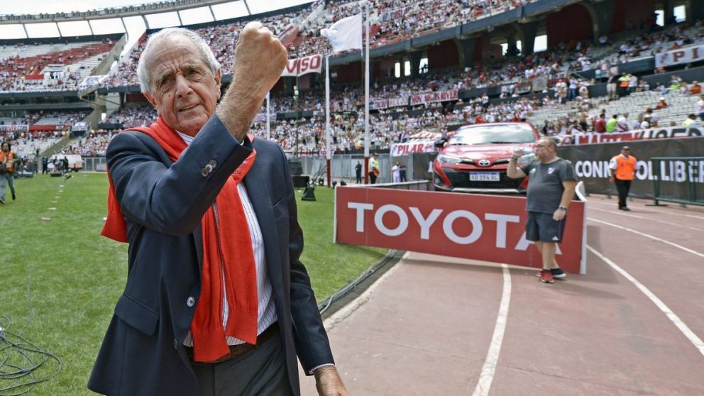 "Ante la mala siempre tuvimos fuerza y mañana vamos por algo heroico", expresó Rodolfo D’Onofrio en un audio que le envió a la Comisión Directiva.