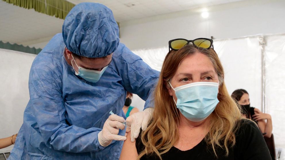 El Gobierno bonaerense envió el viernes por la noche 180.000 turnos para aplicar desde este sábado las segundas dosis de Sinopharm.